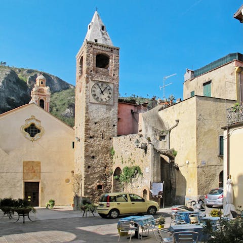 Wander into the centre of Cisano sul Neva in fifteen minutes and see the seventeenth century Santa Maria Maddalena church