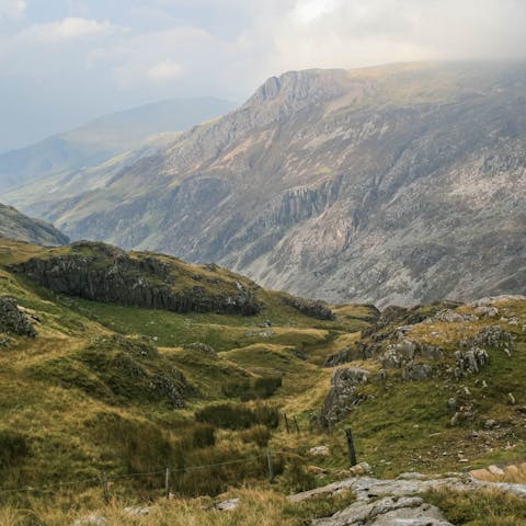 Explore the stunning Snowdonia National Park on your doorstep 