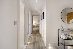 Battersea Retreat image 11