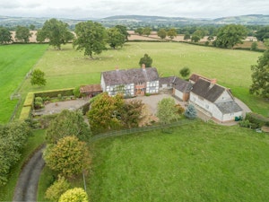 The Chestnut Barn image 6