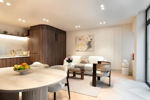 Rivoli Chic image 1