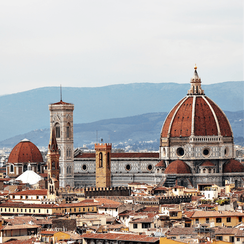 Explore the stunningly romantic city of Florence and find fascinating historic spots