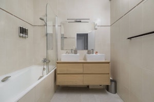 Elysee Light image 7