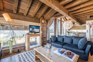 Courchevel Cabin image 14
