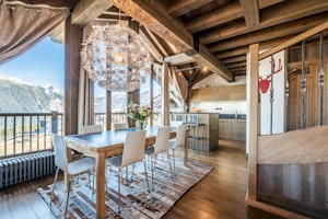 Courchevel Cabin image 2