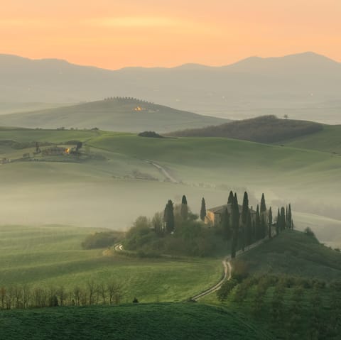 Explore the rolling hills of Tuscany, right from your front door