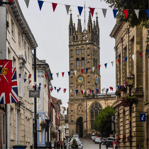 Wander the historic lanes in Warwick town centre, an easy fifteen minutes on foot