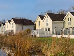English Country Comfort image 9
