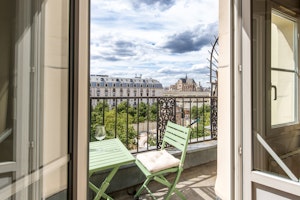 The Parisian Hideaway image 3