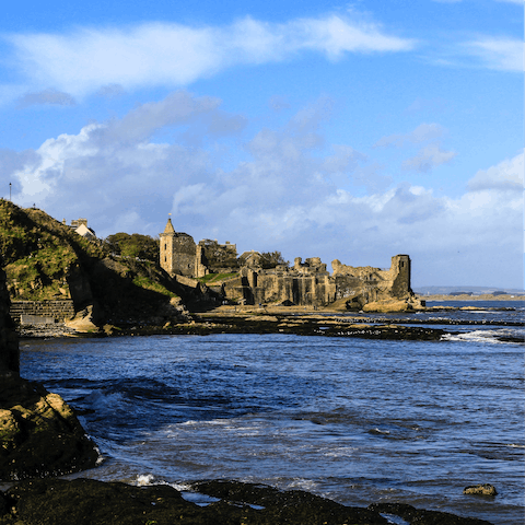 Make the most of your central St Andrews location within 5-minutes' walk of the University, town and 12th century castle