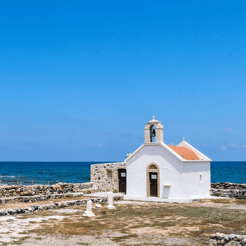 Explore the gorgeous Greek Island of Crete