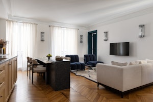 Haute Haussmannian image 11