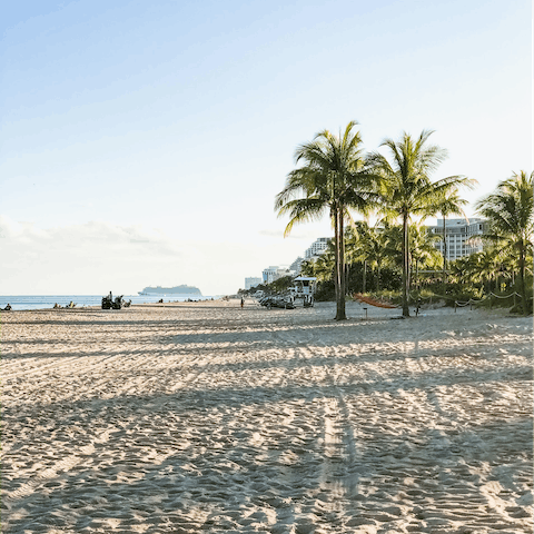 Hail a cab and be dropped off on Fort Lauderdale's glorious coastline in under ten minutes