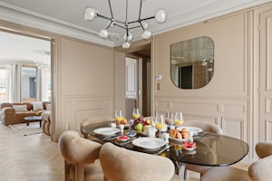 Haussmann & Dusk image 11