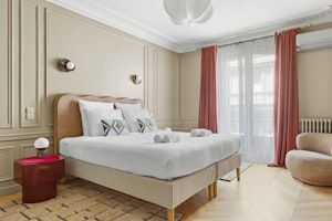 Haussmann & Dusk image 8