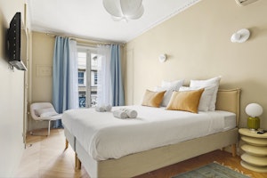 Haussmann & Dusk image 6