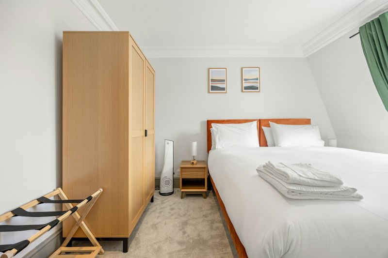 Covent Contemporary additional image