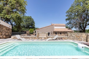 Maison Rouge image 4