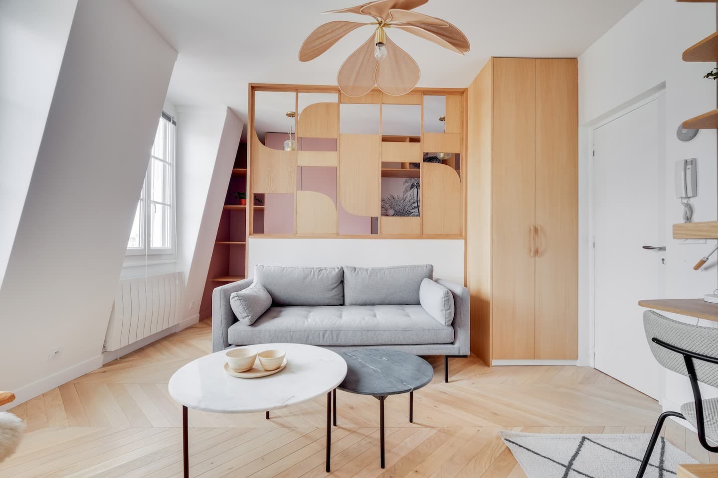 Light Fandango, France Plum Guide