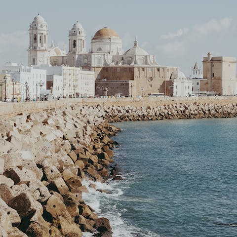 Explore the coastal city of Cadiz as well as the Costa de la Luz – you'll find your're only 10km from the Atlantic Ocean
