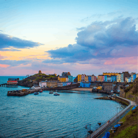 Take a casual stroll down towards Tenby Harbour, stopping off at the beach along the way