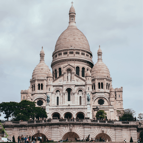 Visit the famous landmark of Sacré-Coeur – on your doorstep