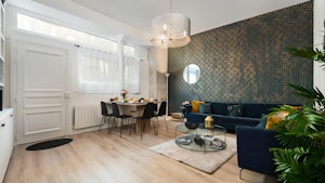 Parisian Family Oasis image 6
