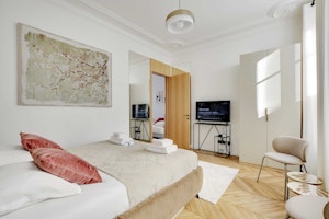 A Paris Vision image 9