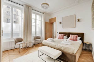 A Paris Vision image 7
