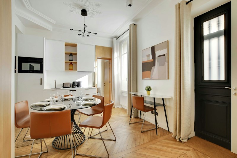 A Paris Vision additional image