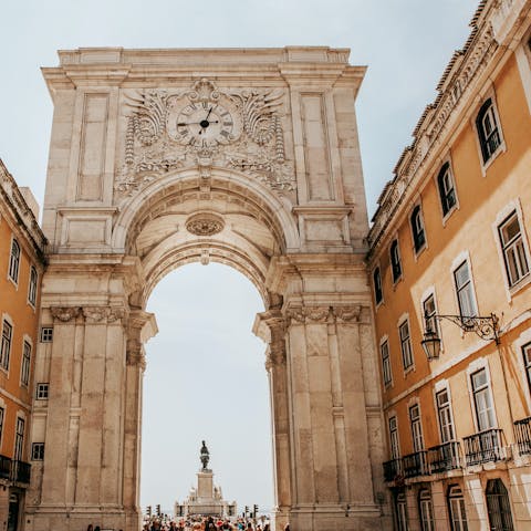 Make your way to Lisbon for an amazing day of history, culture and cuisine – it's approximately forty minutes' drive away