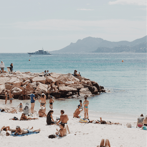 Spend your days exploring the French Riviera – the sea is just a five-minute drive away