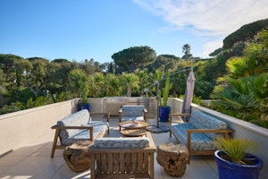Coastal Views image 9