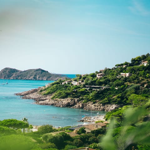 Explore the coastline and drive just twenty minutes to Saint Tropez