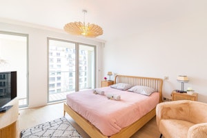 Pastel Parisian Jewel image 3