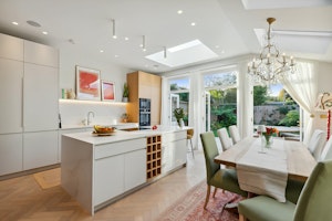 London Splendour image 6
