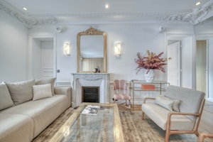Avenue Grandeur image 8
