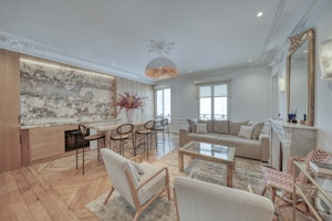 Avenue Grandeur image 5