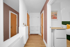 Dockside Darling image 6