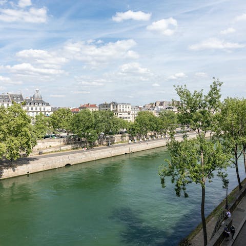 Stay on the Île Saint-Louis, an island in the middle of the Seine