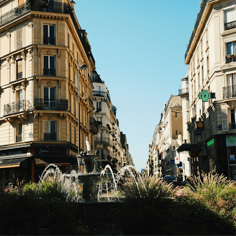 Grab a bite to eat at the restaurants on Rue Mouffetard