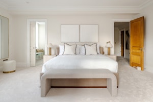 The Regal Quarters image 9