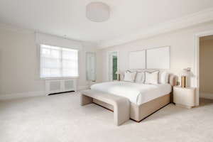 The Regal Quarters image 7