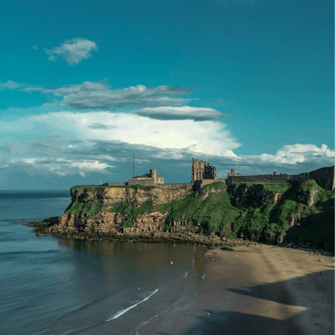 Drive fifteen minutes to the historic Tynemouth Castle overlooking the North Sea