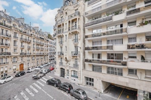 Trocadéro Retreat image 10