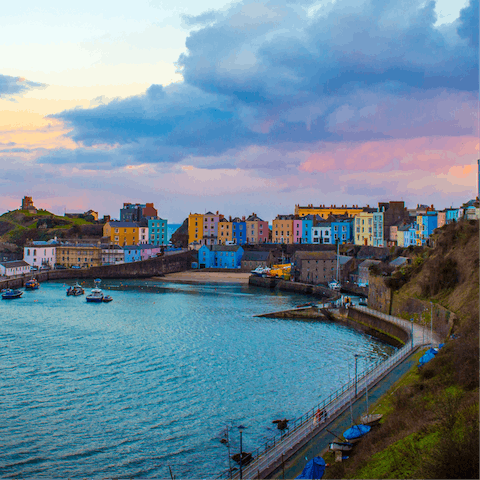 Walk eleven minutes into Tenby for award-winning beaches, delicious eateries and cultural spots