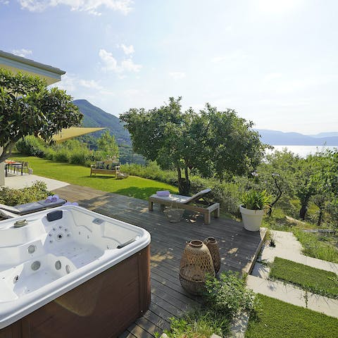 Feel inspired by the views while relaxing in the jacuzzi