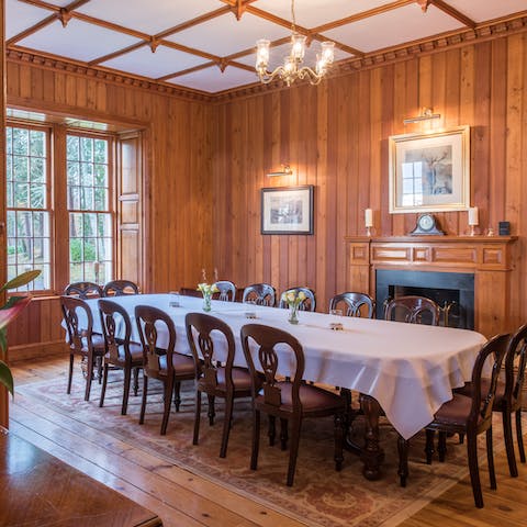 Get everyone together for a hearty meal in the wood-panelled dining room