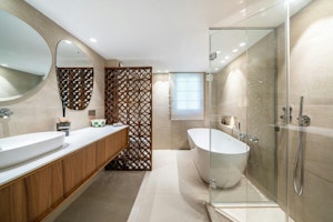 Riviera Living image 14