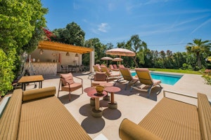 Riviera Living image 10